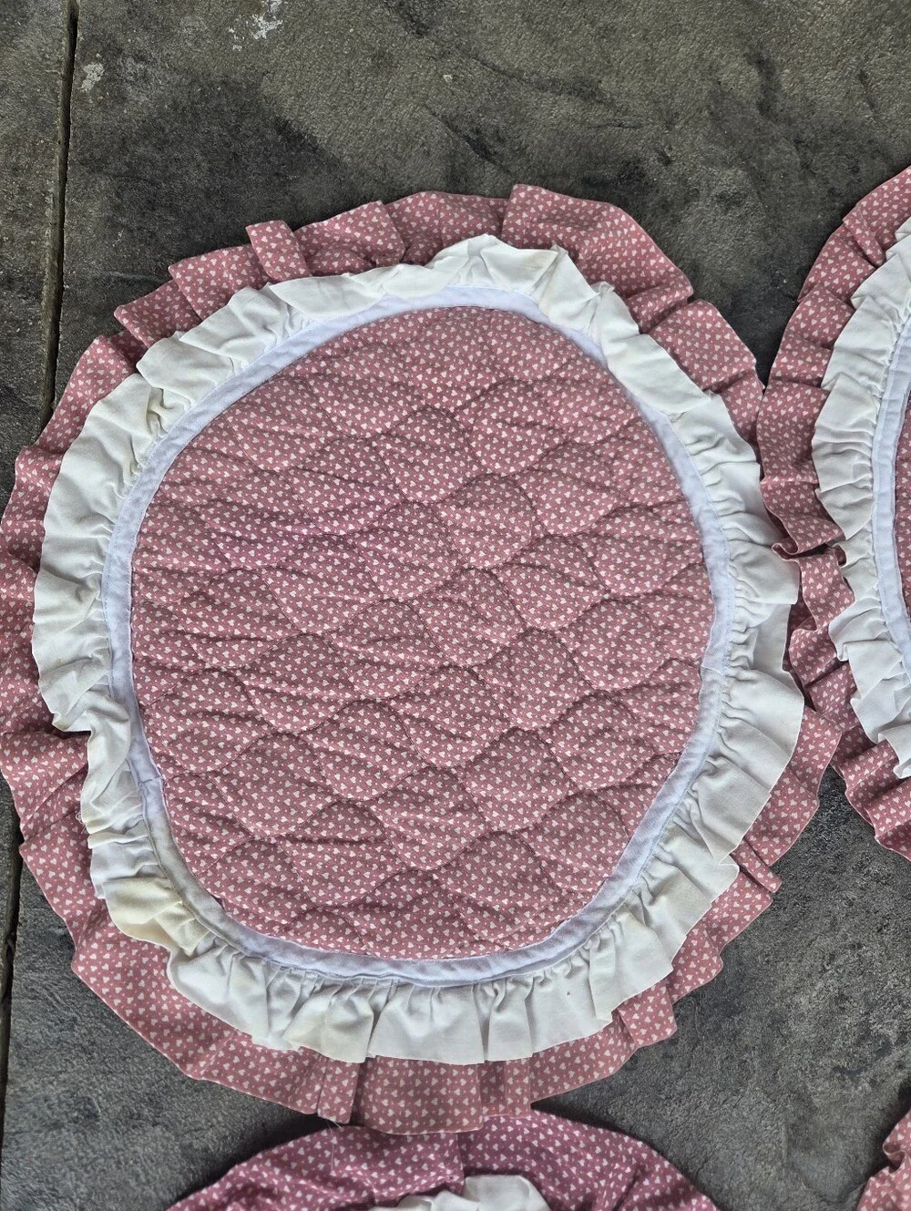 Vintage Dusty Rose Heart Quilted Oval Placemat Set with White Ruffle- Set Of 8